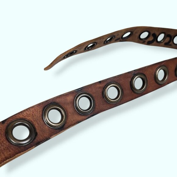 Vintage Leather Grommet Belt - Picture 5 of 6